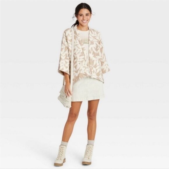 Universal Threads Quilted Kimono Cardigan - Picture 2 of 9